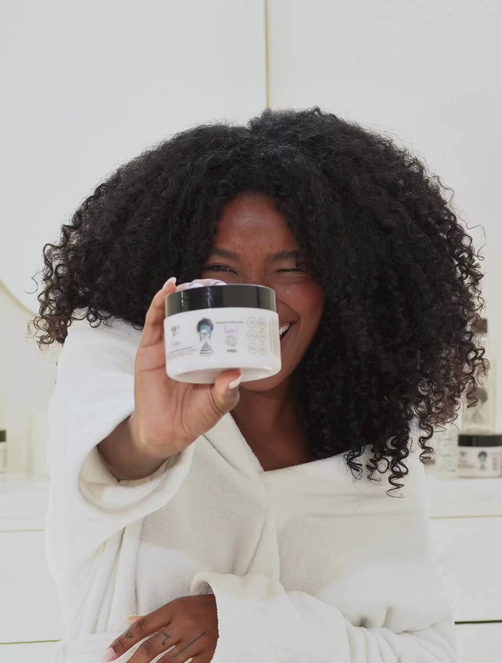 Máscara 3 em 1 – Tratamento, Condicionador e Finalizador | Hey, Afrodite! 300g